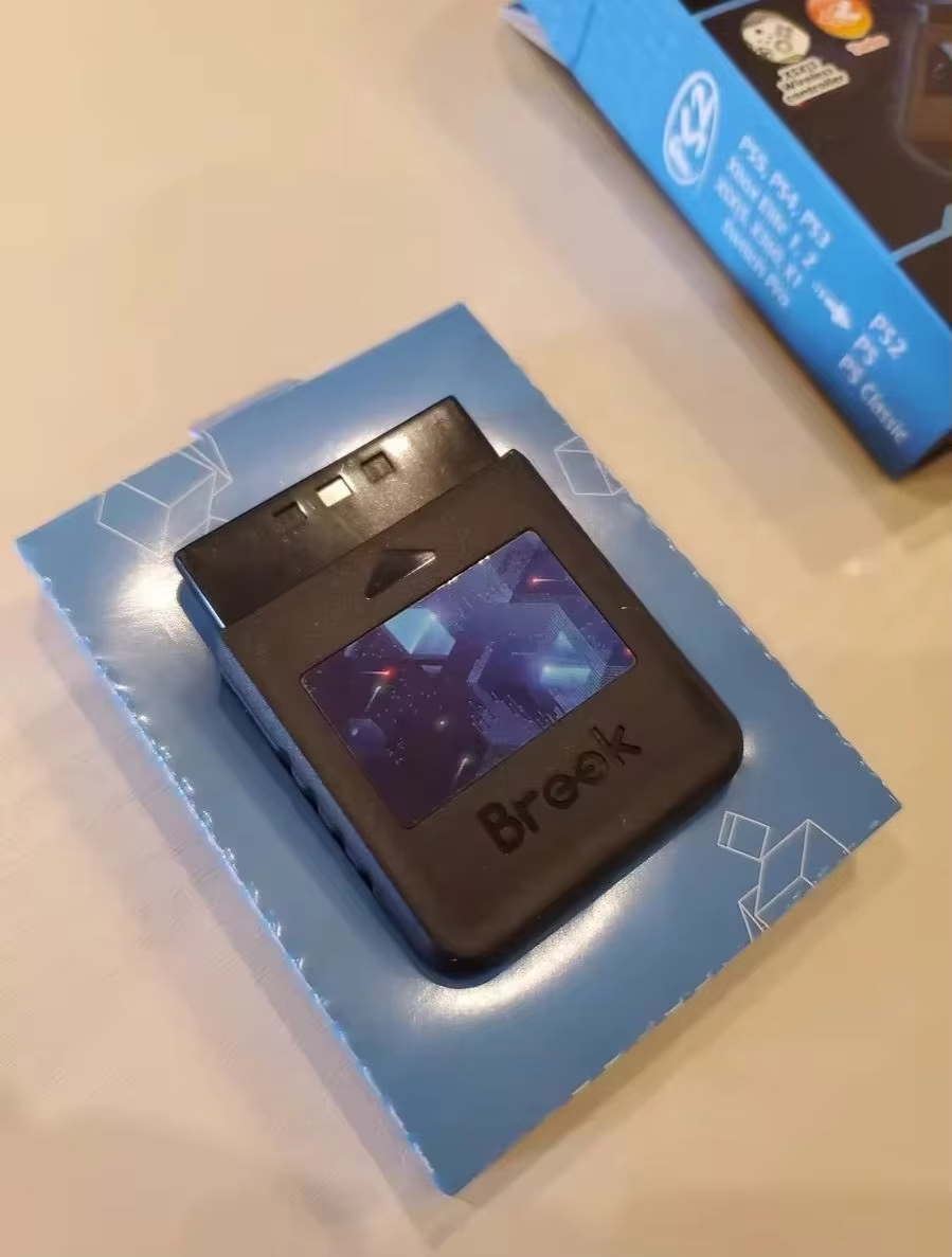 Gaming Controller Phone - PS2 Wingman Brook Converter for Xbox