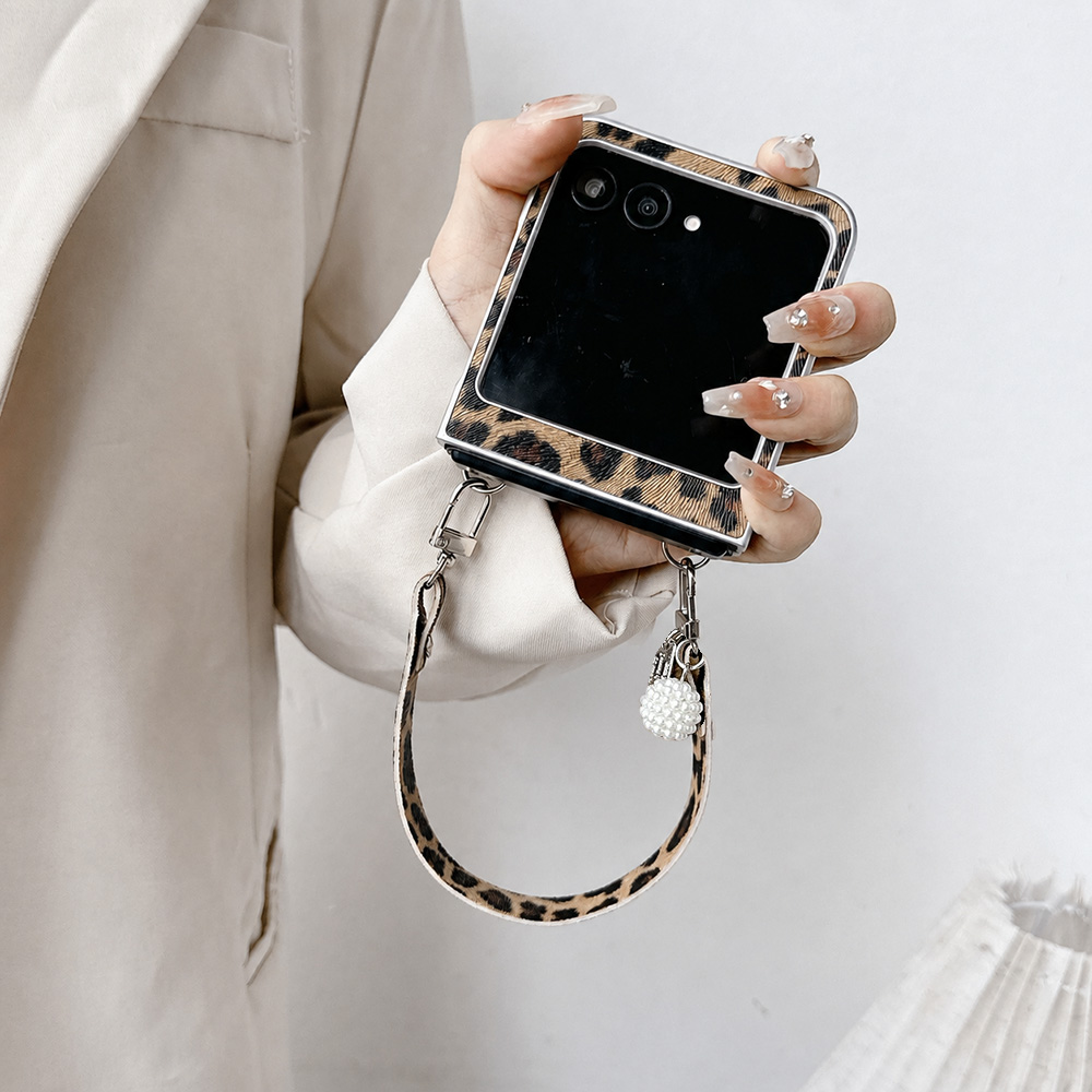 Leopard Print Folding Flip Pho - Phone Accessories Men ulasan dan harga