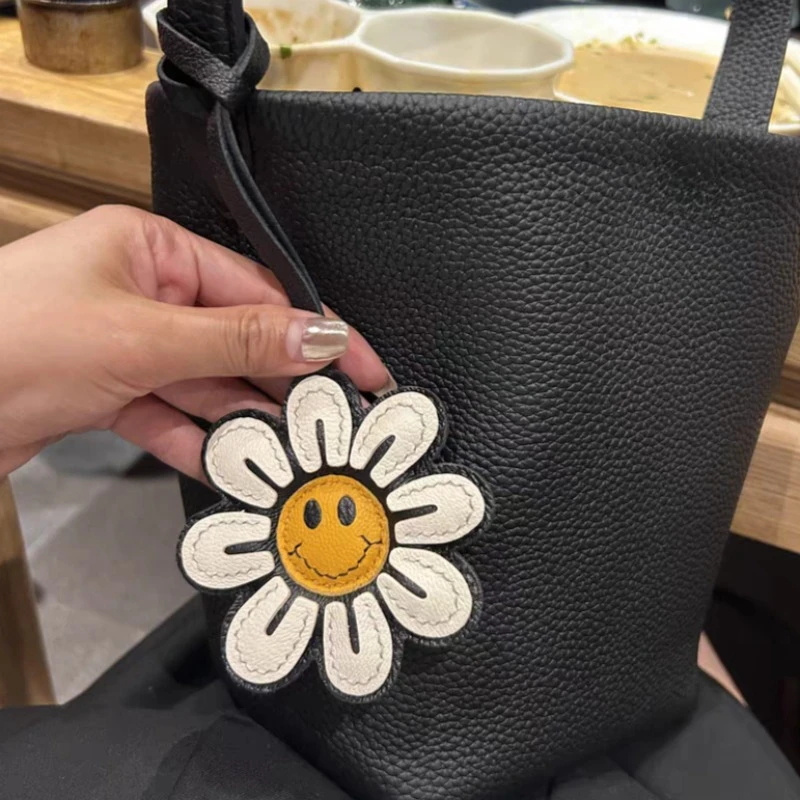 1pc Sunflower joyful Face Flow - Phone Accessories Ideas ulasan dan harga
